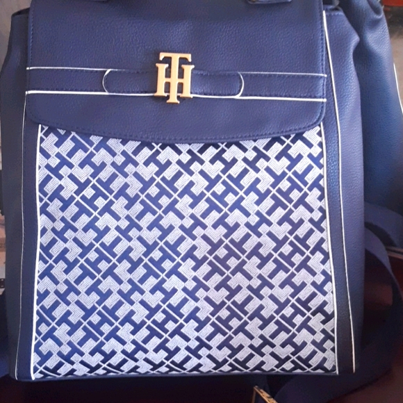 Nwt Tommy  Hilfiger  backpack - Picture 1 of 10